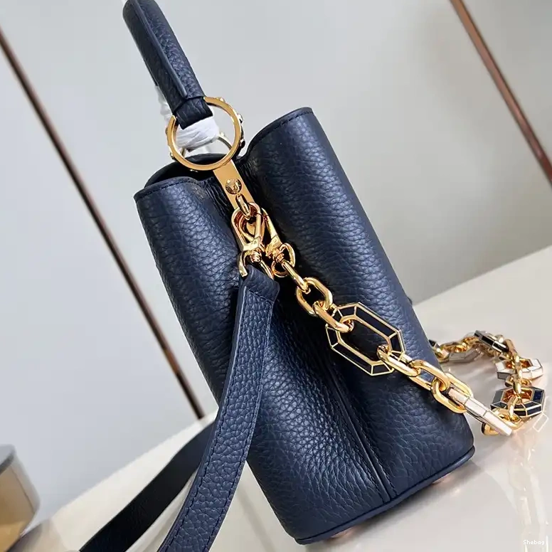 2408YA0104 Bags LV 0519
